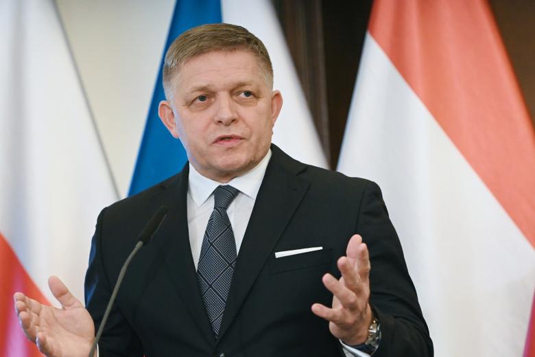 Роберт Фицо
