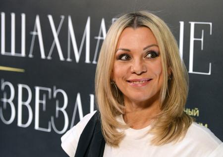 «Двоюродный брат — 2», бойкот от «Песни года»: куда пропала Ирина Салтыкова