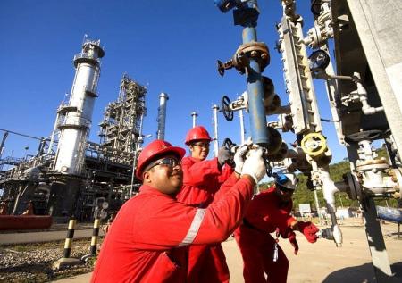 Контроль над венесуэльской нефтью перешёл к иностранцам