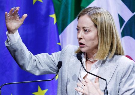 Премьер-министр Италии жестко раскритиковала парижский саммит по Украине