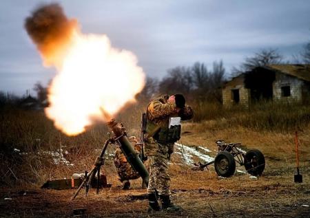 Военкор Косарев показал обстрелянный ВСУ центр крови в Донецке