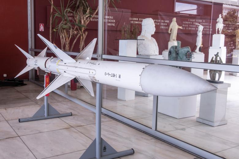 Американская управляемая ракета «воздух — воздух» AIM-7 Sparrow