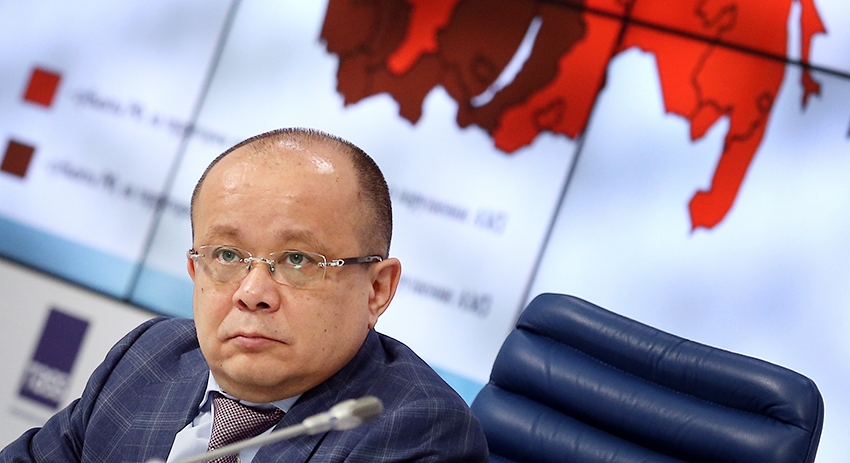 Андрей Тенишев во время пресс-конференции, посвящённой результатам борьбы российского антимонопольного ведомства с картелями