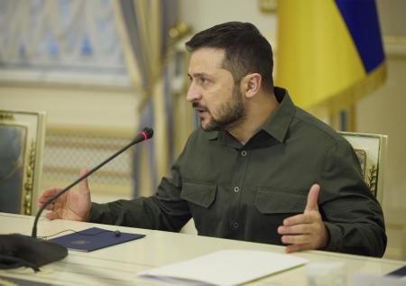 Зеленский: Киев не получил «ни цента» на восстановление Украины