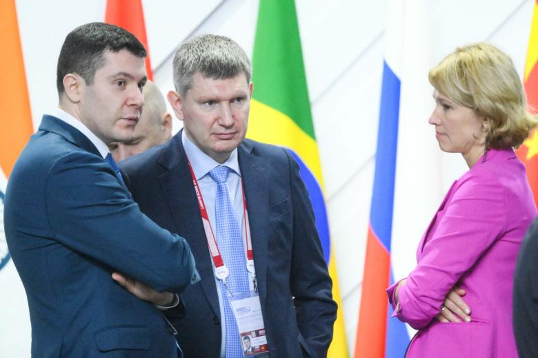 Антон Алиханов, министр экономического развития РФ Максим Решетников и министр сельского хозяйства РФ Оксана Лут (слева направо)