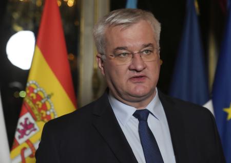 Стало известно, кто будет подписывать сделку по ресурсам от имени Украины