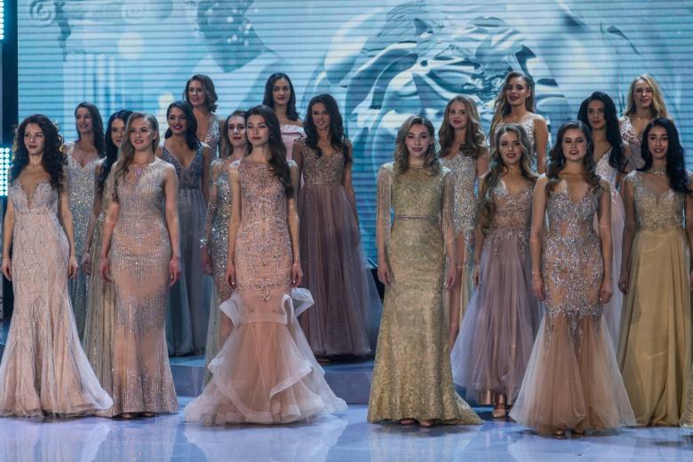 Участницы конкурса красоты «Мисс Офис» 