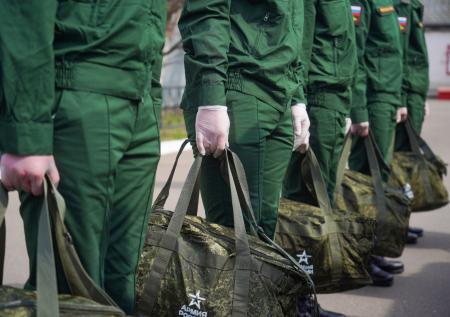 В Госдуме назвали условия увеличения призывного возраста в этом году