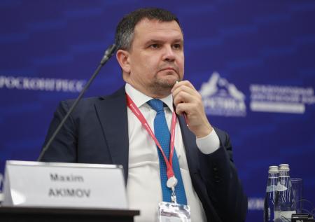 Акимов проведёт совещание по безопасности полётов на Ближний Восток