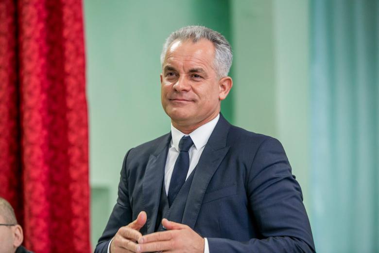 Владимир Плахотнюк 
