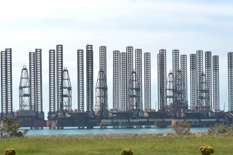 Газовые платформы у побережья Баку в Каспийском море
