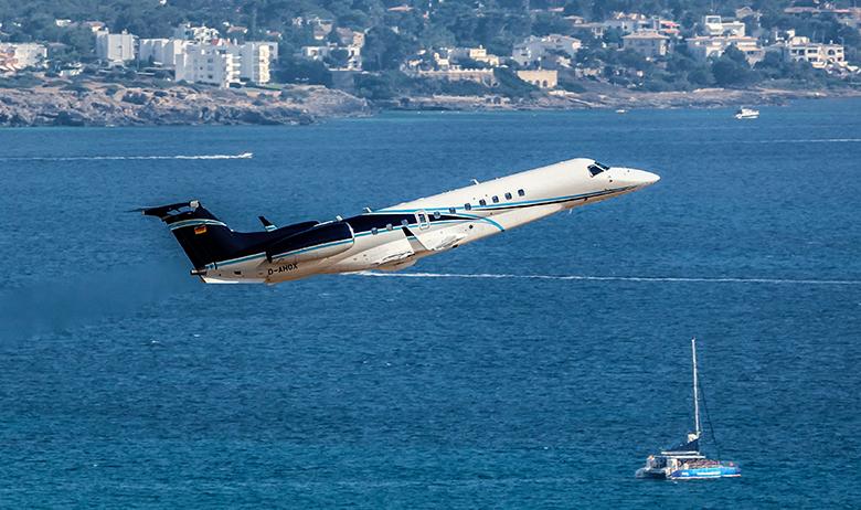 Embraer Legacy 650