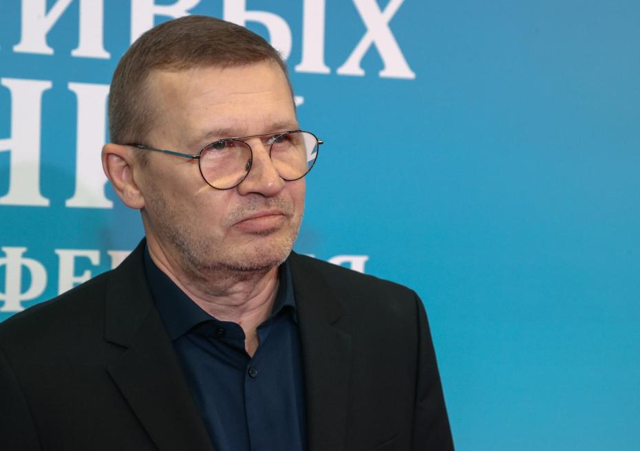 Актёр Олег Фомин