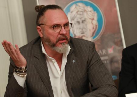 Грымов заявил, что адвокат «уничтожает» Ефремова