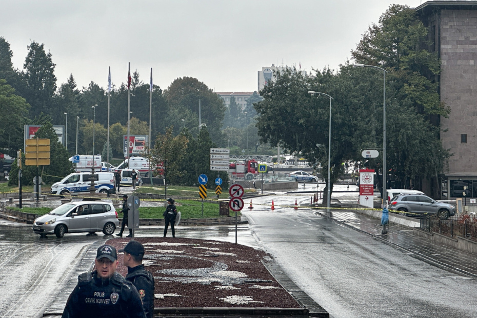 Турция. Анкара. Усиление мер безопасности у здания МВД