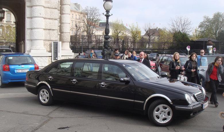 Mercedes-Benz Pullman