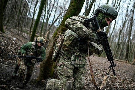 «Орешником» по десанту Макрона: где Белоусов готовит сокрушительный удар