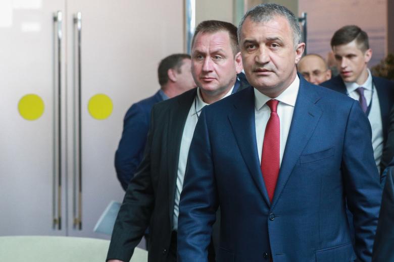  Анатолий Бибилов