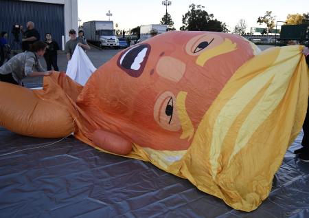 Огромный шар с Трампом в образе крысы запустили в Балтиморе
