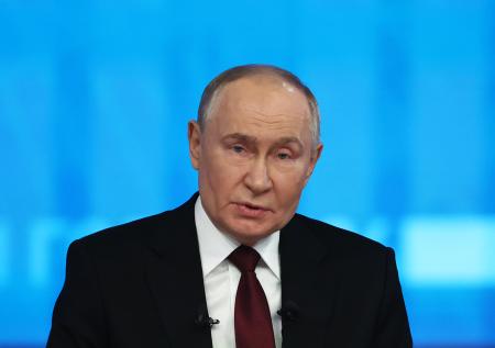 «Слово из трех букв»: Путин анекдотом ответил на вопрос о потеплении