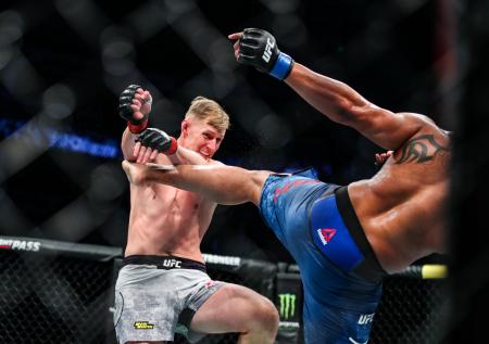 Боец Волков узнал имя соперника и дату следующего боя в UFC