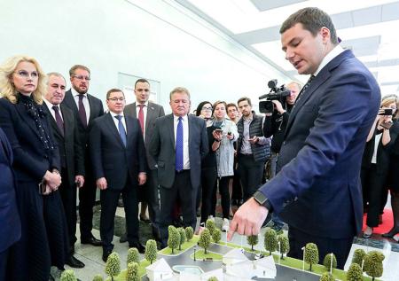 Российским депутатам показали концепт-проекты домов престарелых