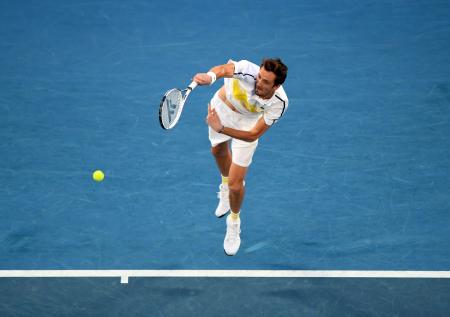 Медведев проиграл Джоковичу в финале Australian Open