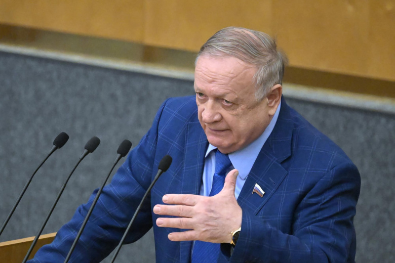 Виктор Заварзин