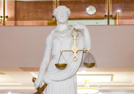 Суд Москвы взыскал с экс-депутата Госдумы Варшавского 8 млрд руб