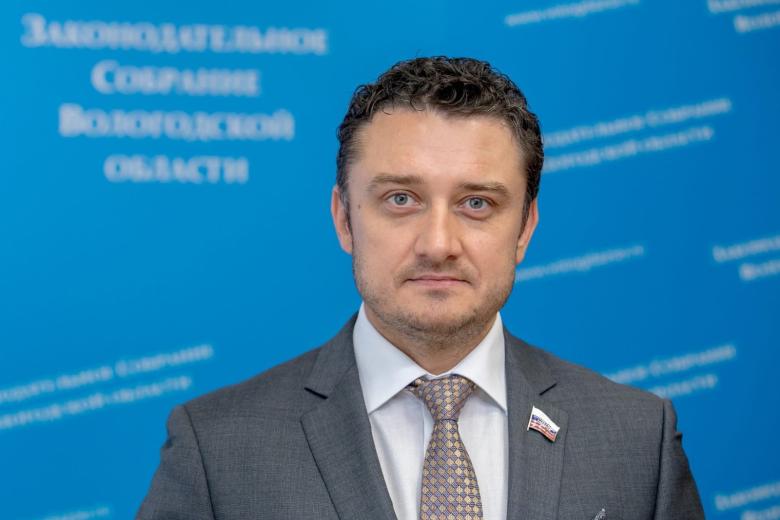 Денис Долженко