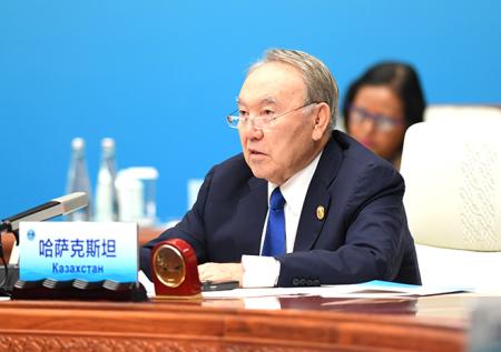 Назарбаев привлёк инвестора на НПЗ в Китае