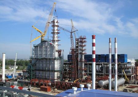 Козак поручил проработать вопрос поддержки Антипинского НПЗ