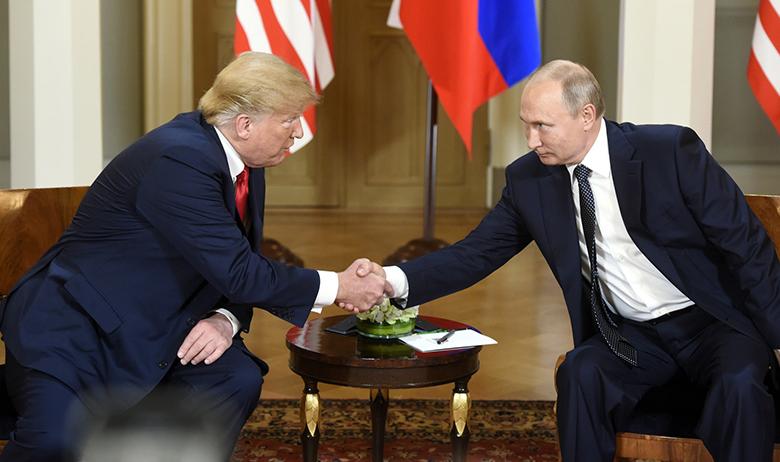 Президент США Дональд Трамп и президент РФ Владимир Путин