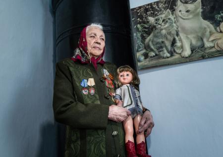 Георгиевская лента, медали СССР: какие снимки победили на фотоконкурсе Sony