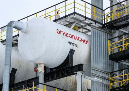 Стало известно, за счет чего падает производство нефти в России