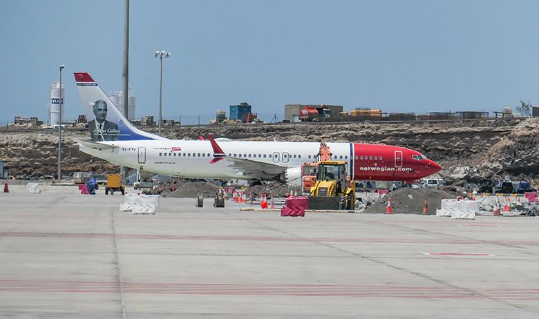 Boeing 737 MAX 8