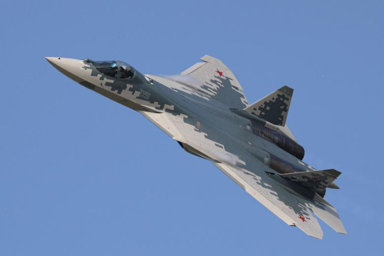 Российский многофункциональный истребитель пятого поколения Су-57