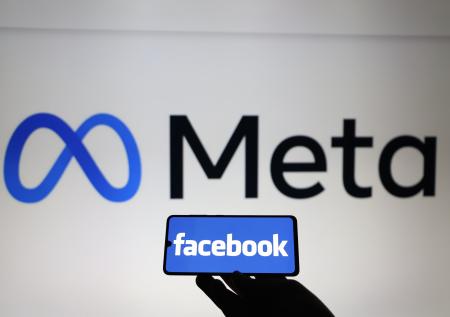 РКН обратился к Meta с требованием разблокировать страницу делегации РФ
