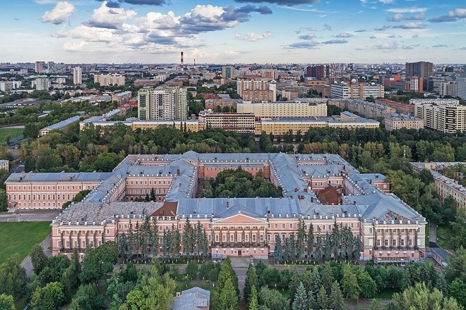 Екатерининский дворец в Москве