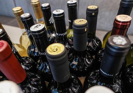 Минфин предлагает установить минимальную цену на вино