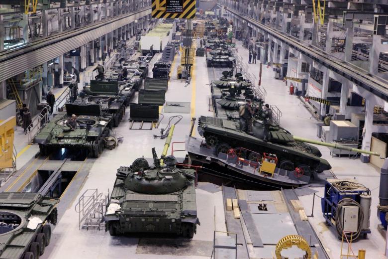 Сборка танка Т-72Б3 на Уралвагонзаводе