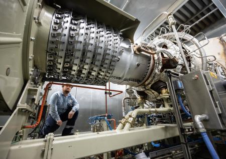 «Газпром»: Siemens устранила только четверть поломок турбин для СП