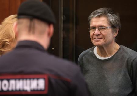 Прокуратура и ФСИН не стали жаловаться на освобождение Улюкаева