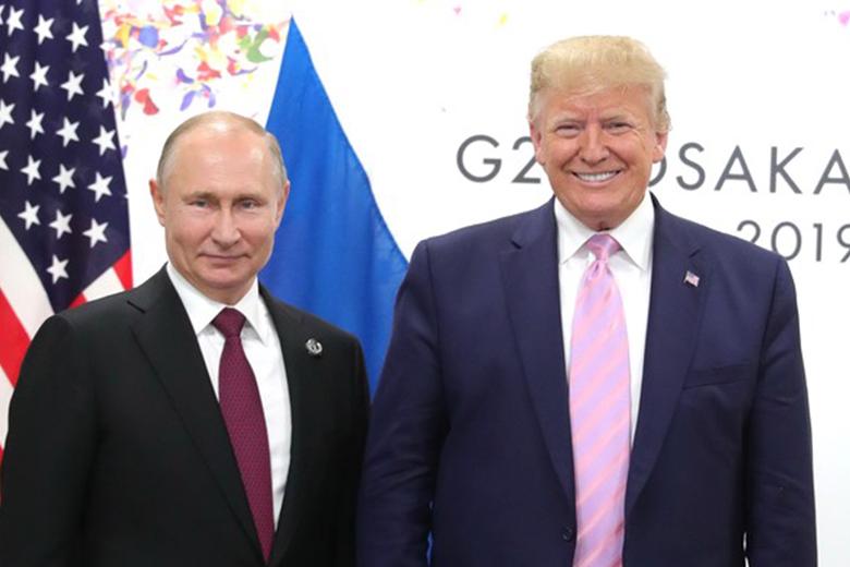 Президенты РФ и США Владимир Путин и Дональд Трамп 