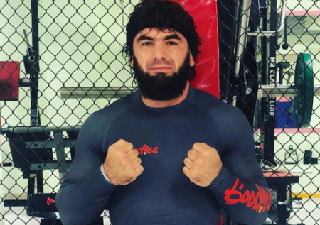 Вагабов нокаутировал Юсефи и стал чемпионом FIGHT NIGHTS