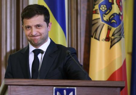 Спикер парламента Крыма назвал украинские власти голограммами