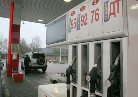 Штрафовать за недолив бензина начнут в 2021 году 