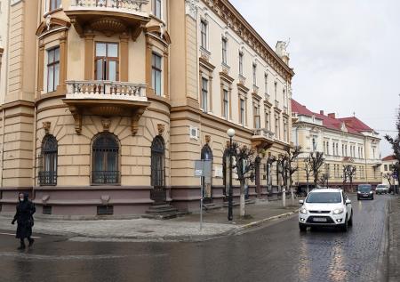 В Ивано-Франковске горожан призвали выехать на зиму в село