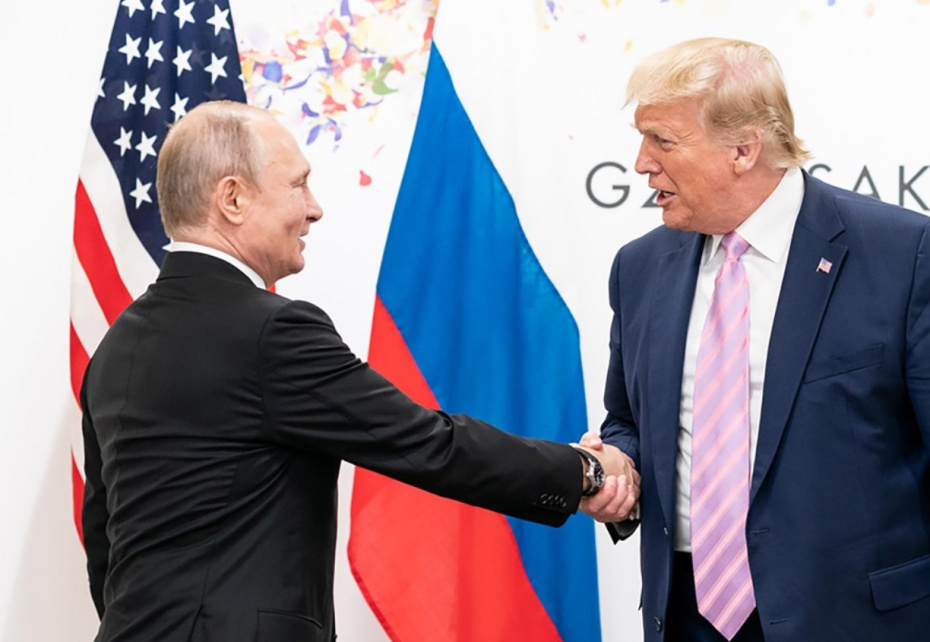 Трамп анонсировал разговор с Путиным об Украине