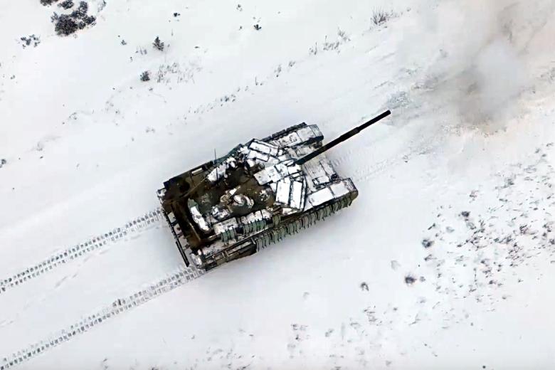 Танковые подразделения ЗВО выполнили боевые стрельбы из вооружения танков Т-90М «Прорыв»